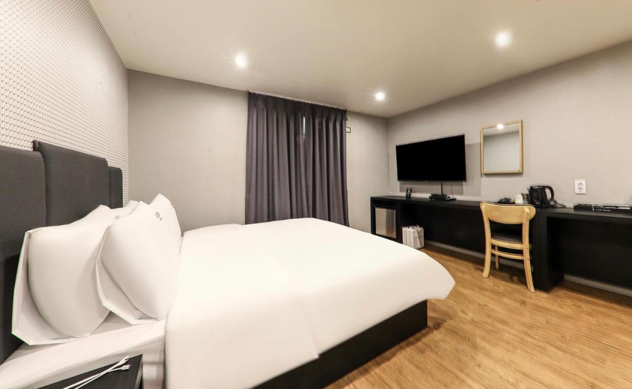 Hotel Laon Tongyeong Bagian luar foto