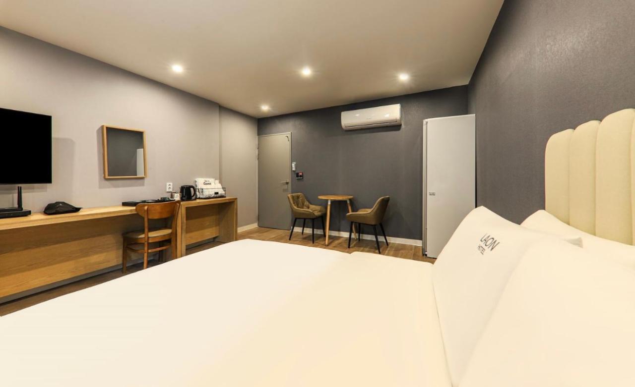 Hotel Laon Tongyeong Bagian luar foto