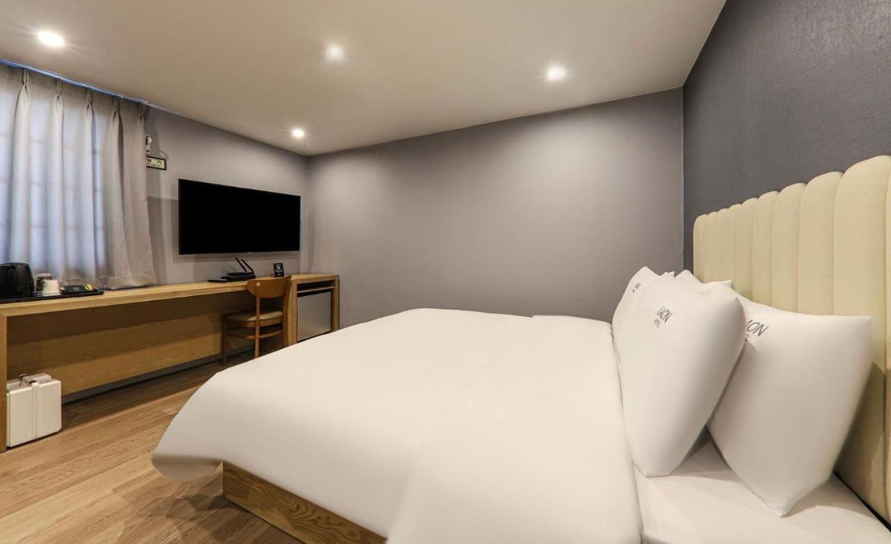 Hotel Laon Tongyeong Bagian luar foto