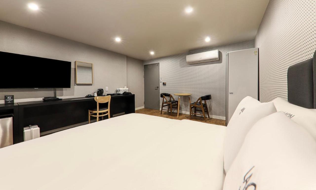 Hotel Laon Tongyeong Bagian luar foto