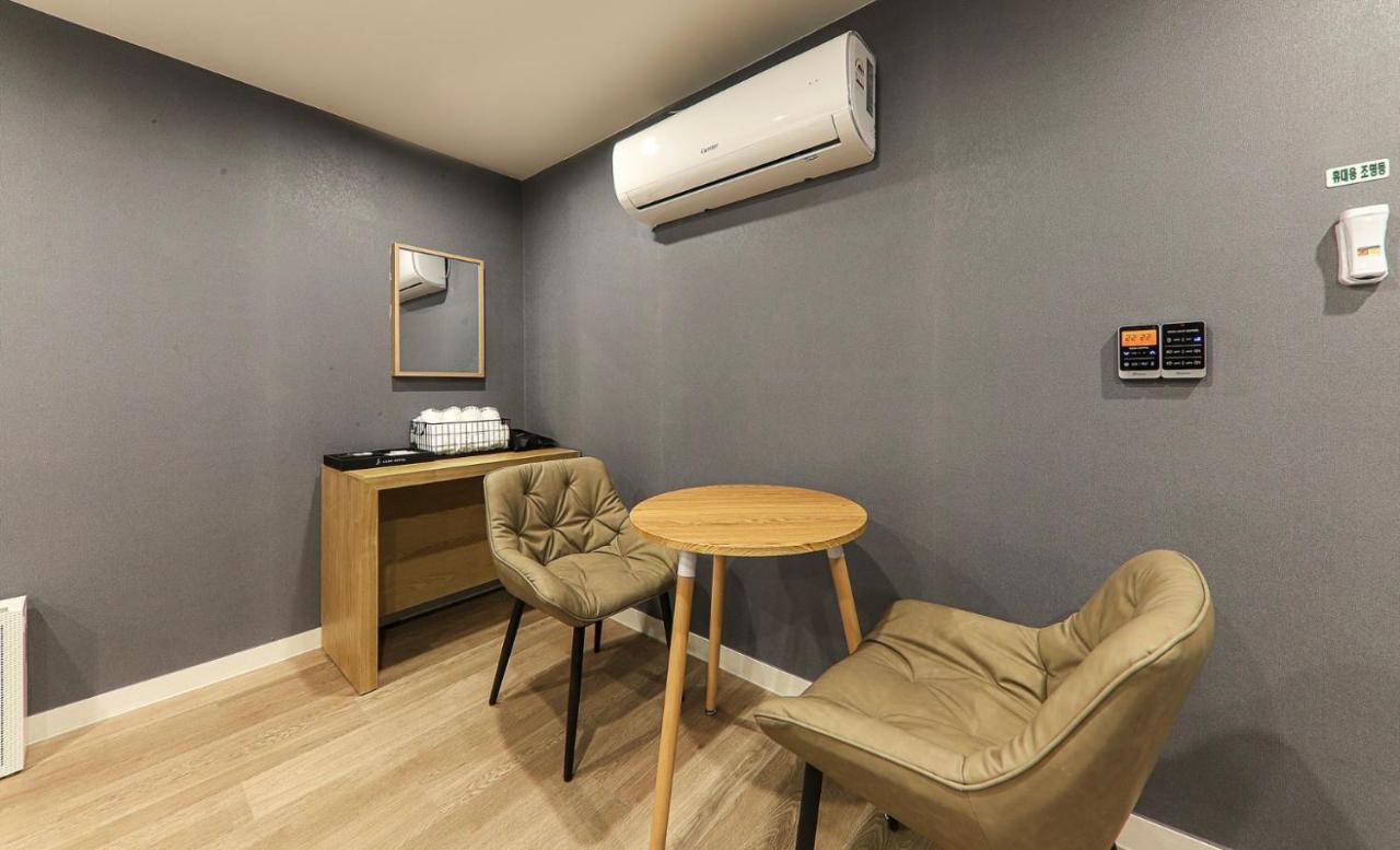 Hotel Laon Tongyeong Bagian luar foto